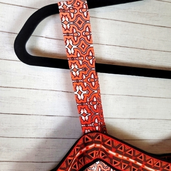 WHBM GEOMTRIC PRINT SATIN CHEMISE DRESS, SZ MEDIUM - Picture 4 of 15